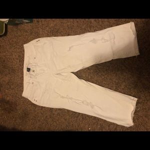 Ripped capris